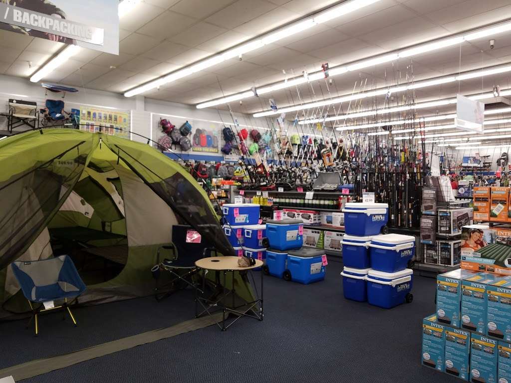 Big 5 Sporting Goods - Sunnyvale | 721 Sunnyvale Saratoga Rd, Sunnyvale, CA 94087, USA | Phone: (408) 732-4280