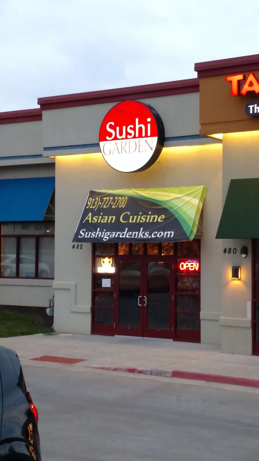 Sushi Garden | 482 N Main St, Lansing, KS 66043, USA | Phone: (913) 727-2700