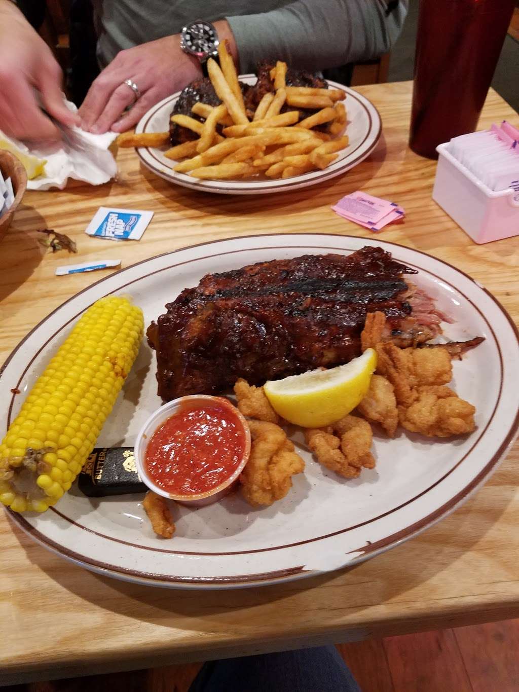 Big Eds Barbecue | 305 NJ-34, Matawan, NJ 07747, USA | Phone: (732) 583-2626