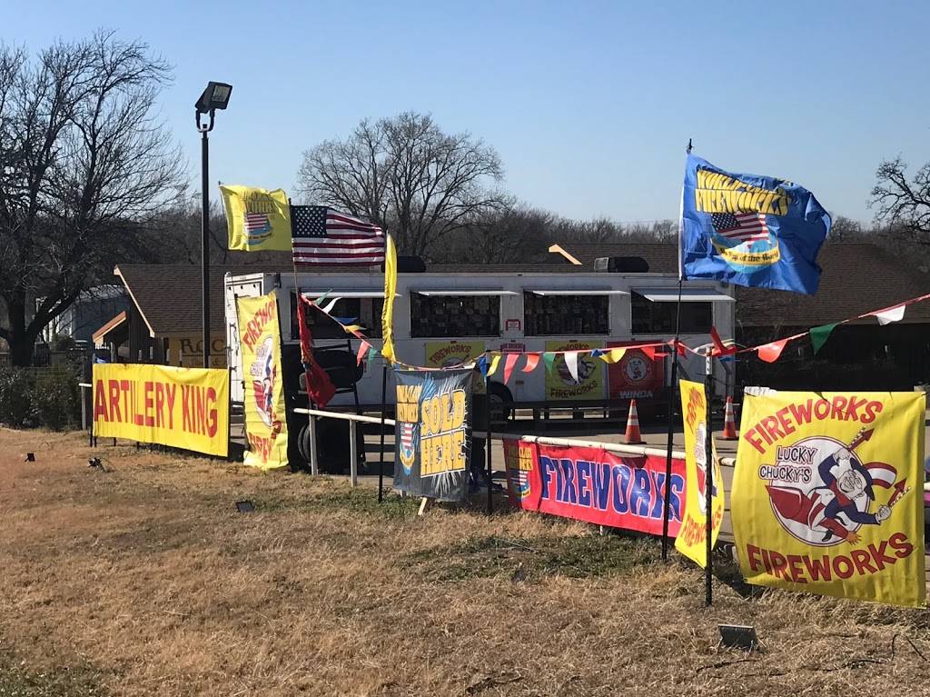 Lucky Chuckys Fireworks | 8033 Rendon Bloodworth Rd, Mansfield, TX 76063, USA | Phone: (325) 603-1111