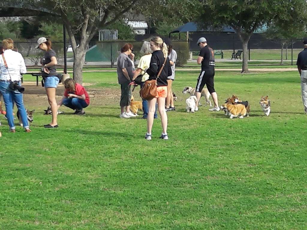 Congressman Bill Archer Dog Park | 3201 Hwy 6, Houston, TX 77084, USA | Phone: (281) 496-2177