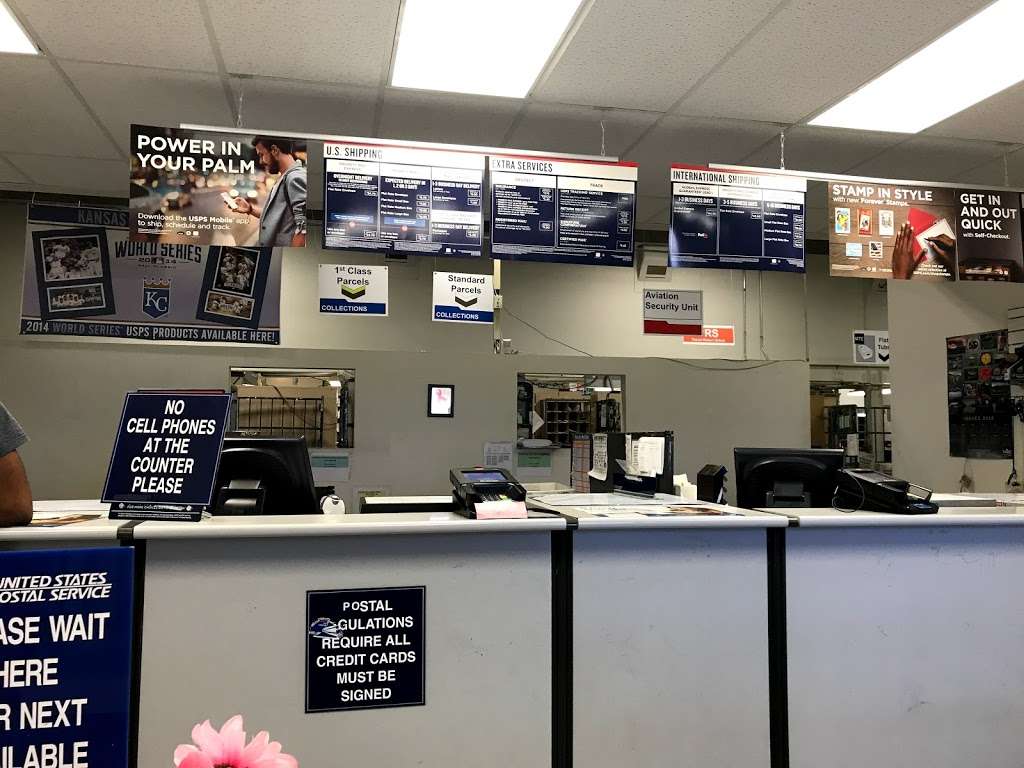 United States Postal Service | 1951 NE Rice Rd, Lees Summit, MO 64064, USA | Phone: (800) 275-8777