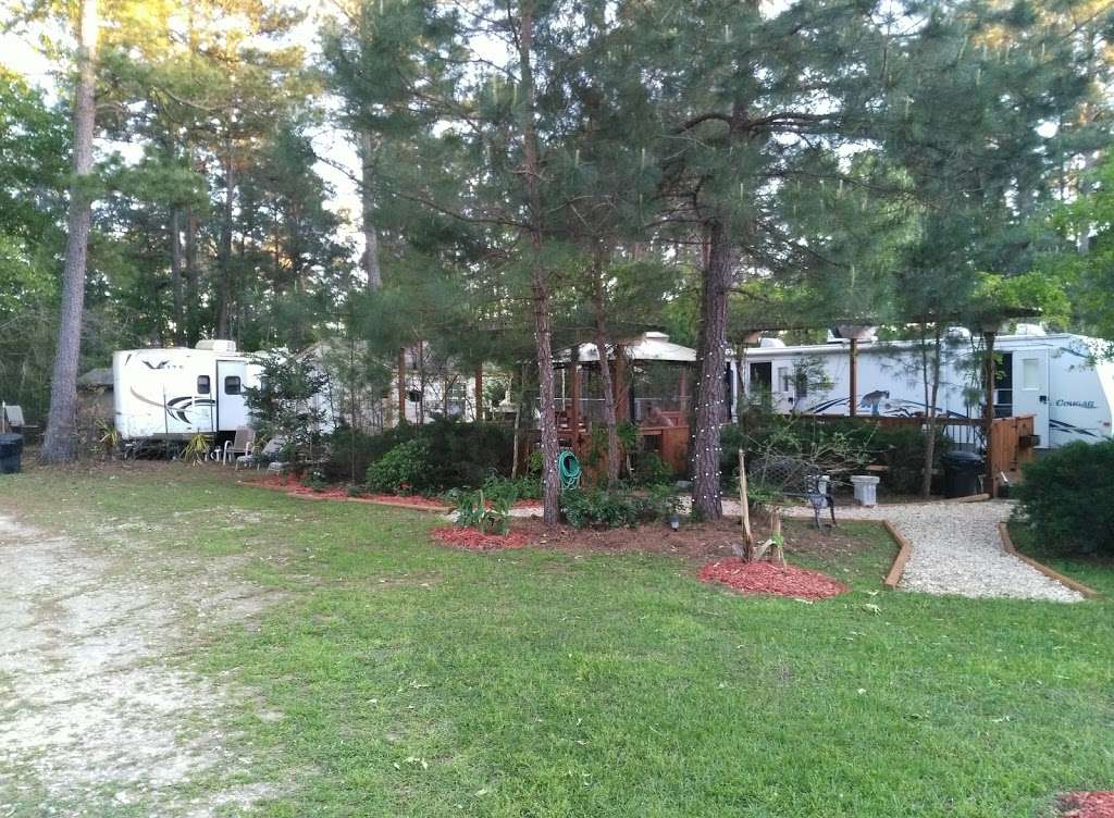 Grizzly Pines - Gay Campground | 16930 Whippoorwill Rd, Navasota, TX 77868, USA | Phone: (936) 894-2030