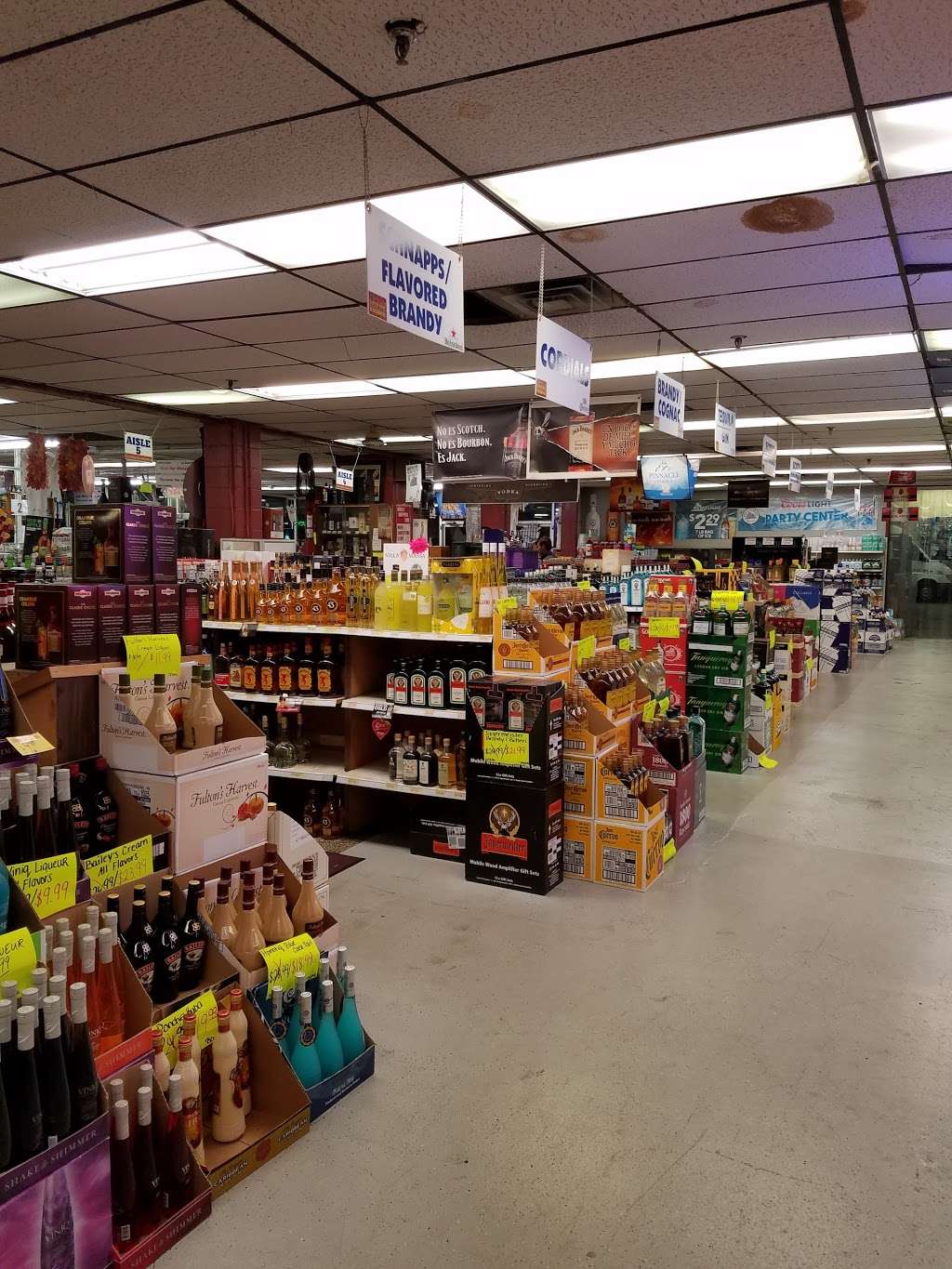 Super Cellars Liquor Store | 42 E 30th St, Paterson, NJ 07514, USA | Phone: (973) 684-2337