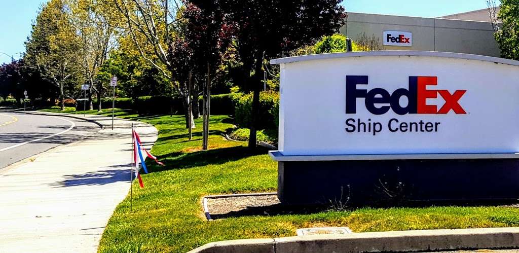 FedEx Ship Center | 7275 Johnson Dr, Pleasanton, CA 94588, USA | Phone: (800) 463-3339