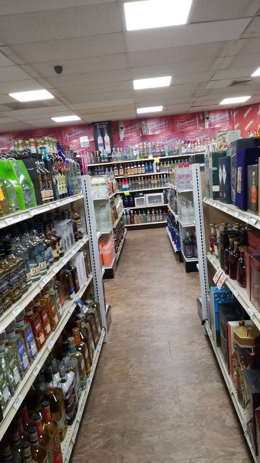 Mazies Liquor Store | 4709 Westfield Ave, Pennsauken Township, NJ 08110, USA | Phone: (856) 662-4955