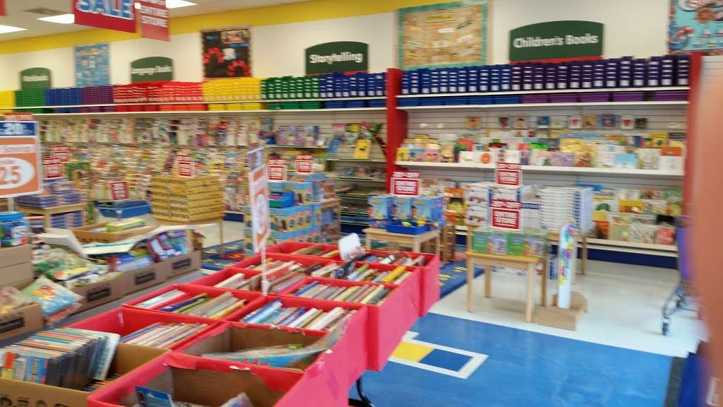 Lakeshore Learning Store | 7009-A Manchester Blvd, Alexandria, VA 22310, USA | Phone: (703) 719-0202