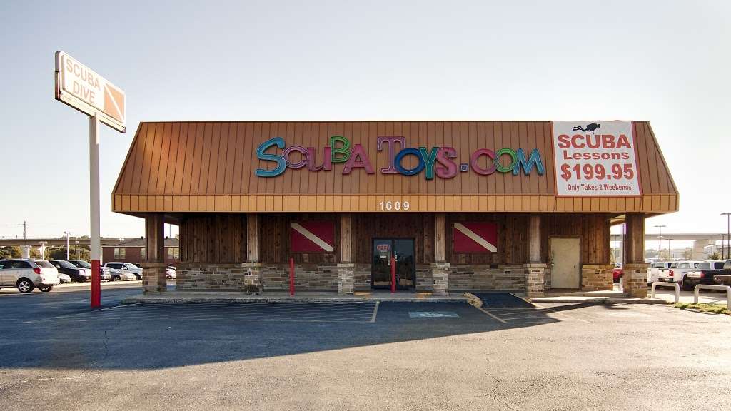 ScubaToys | 1609 S Interstate 35E, Carrollton, TX 75006, USA | Phone: (972) 820-7667