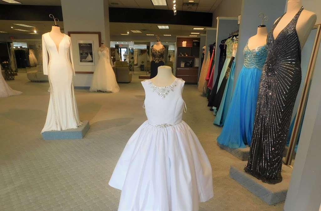 Aria Bridal and Formal | 2180 MacArthur Rd, Whitehall, PA 18052, USA | Phone: (610) 841-2995