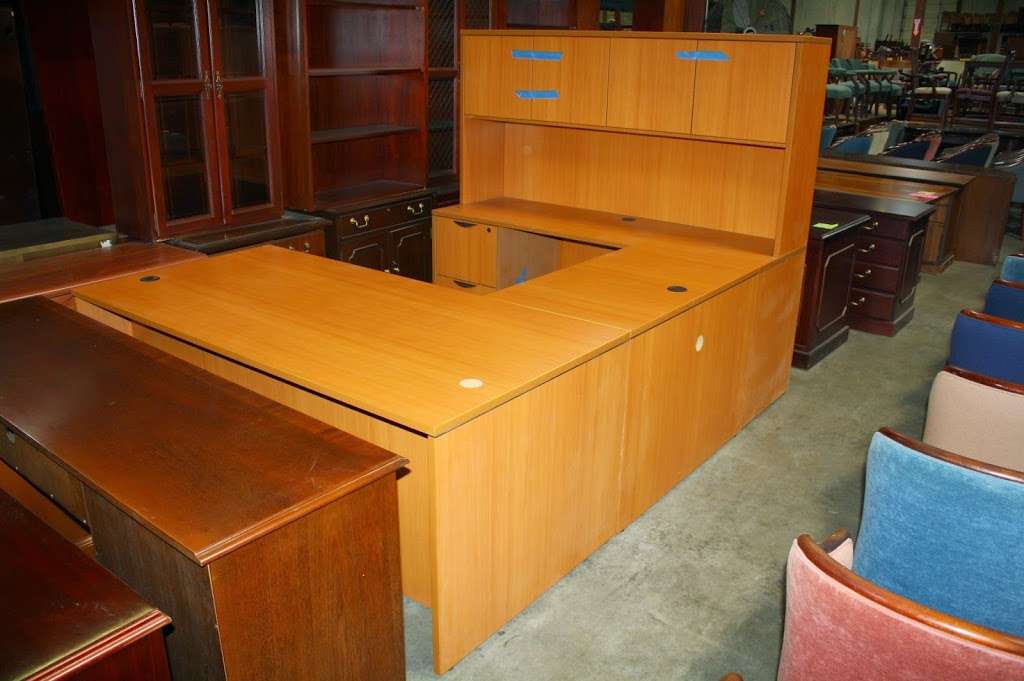 Corporate Liquidators | 650 W 6th St, Houston, TX 77007, USA | Phone: (713) 861-6600