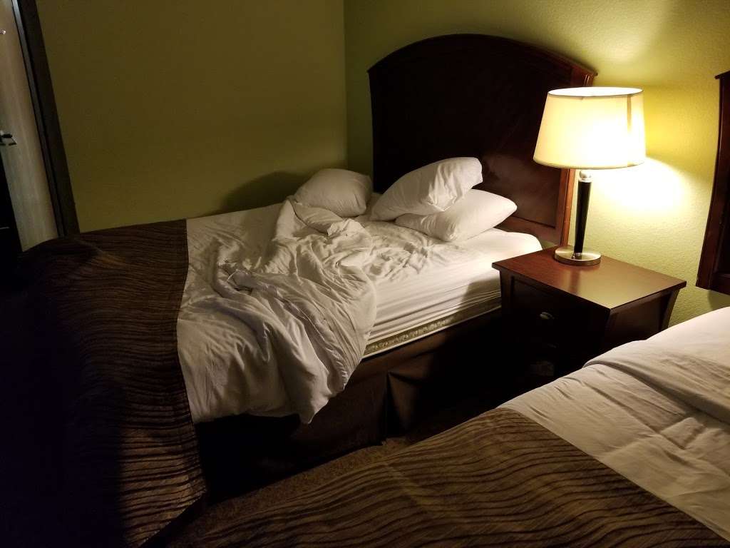Days Inn by Wyndham Doswell At the Park | 16220 International St, Doswell, VA 23047, USA | Phone: (804) 612-8680