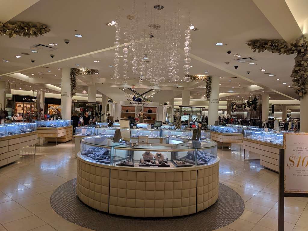 Saks Fifth Avenue | 3333 Bristol St, Costa Mesa, CA 92626, USA | Phone: (714) 540-3233