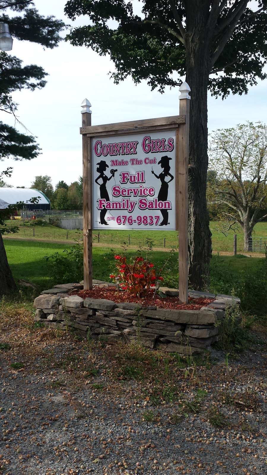 Country Girls Salon & Barbershop LLC | 201 PA-447, Newfoundland, PA 18445, USA | Phone: (570) 676-9837