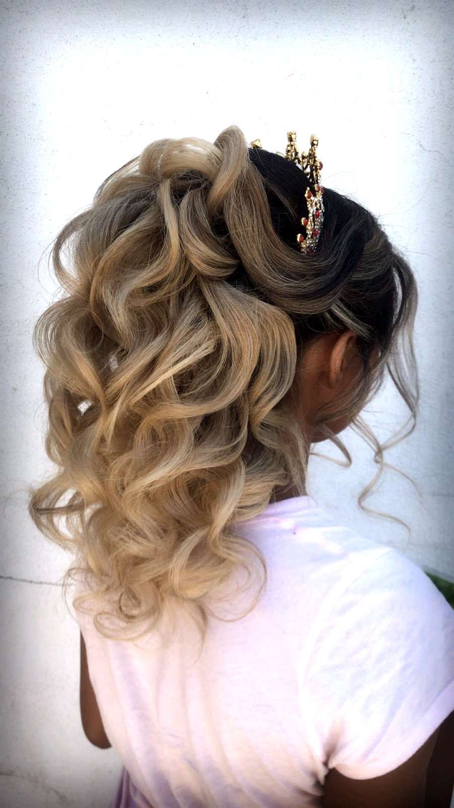 Hair Stylist Rose in San Diego | 1233 Camino del Rio S, San Diego, CA 92108, USA | Phone: (619) 379-2796