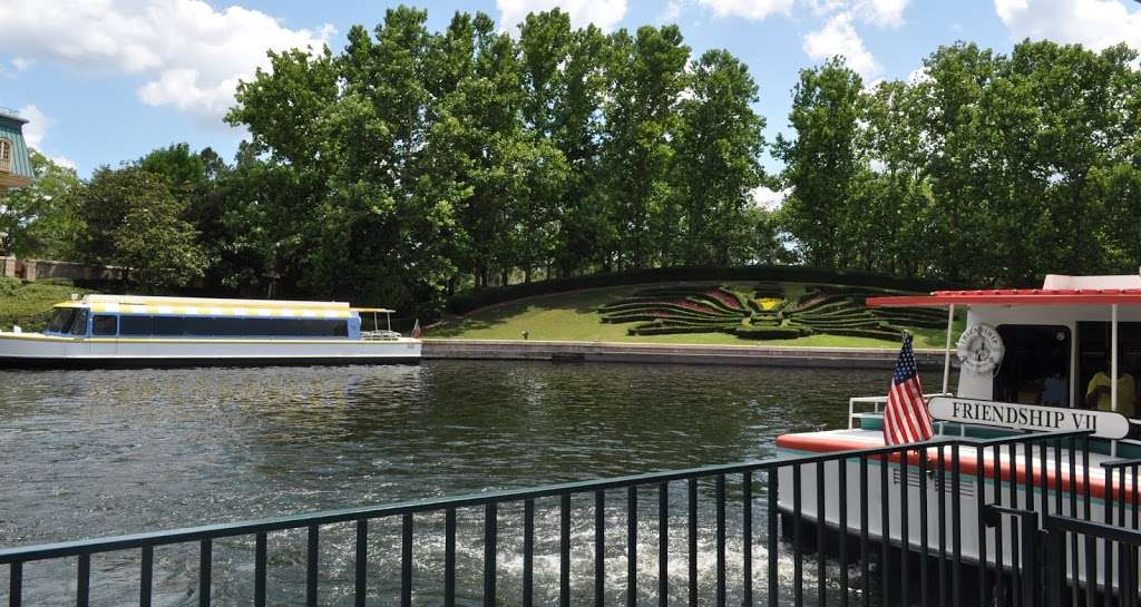 Boat Launch Walt Disney World Dolphin Hotel | Kissimmee, FL 34747, USA