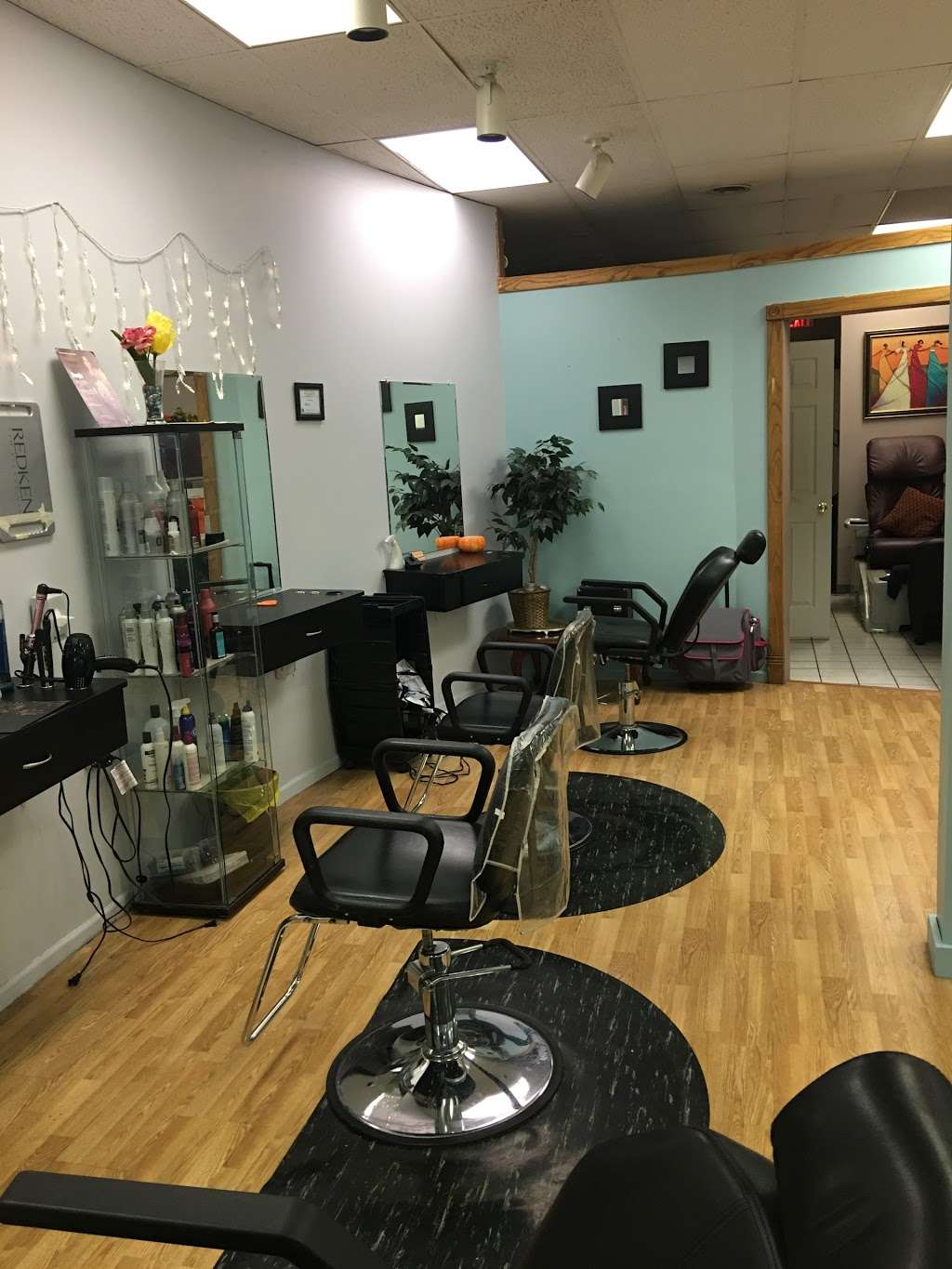 Salon 21 & Spa | 375 E Bailey Rd, Naperville, IL 60565, USA | Phone: (630) 355-8661