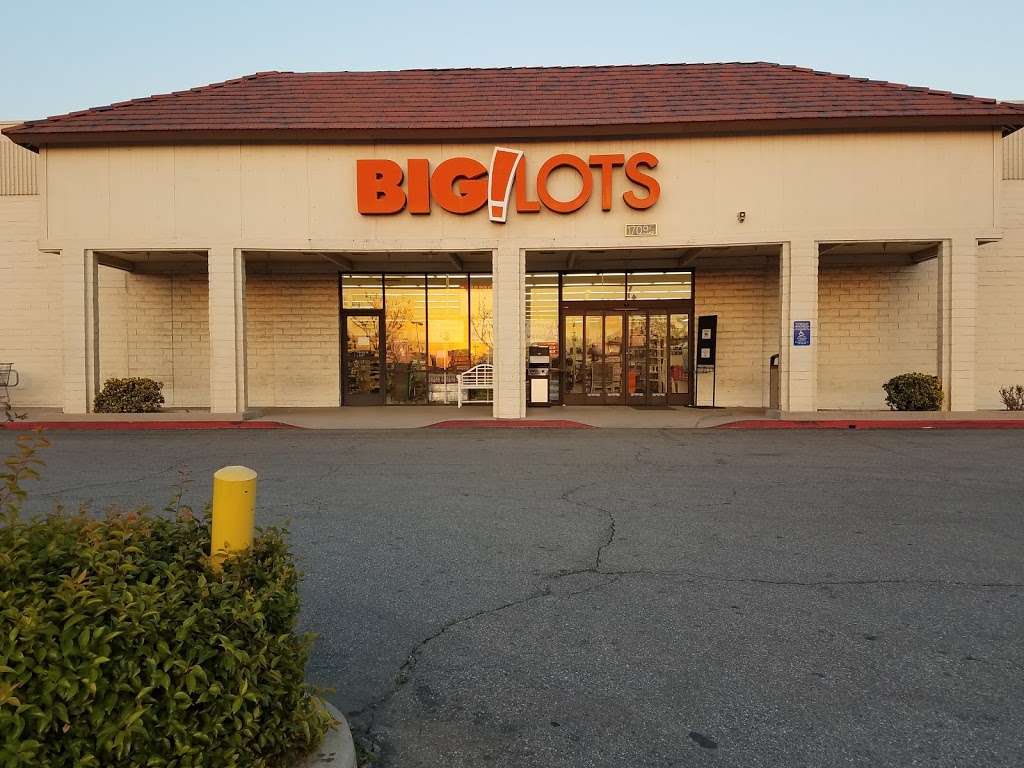 Big Lots | 17095 Valley Blvd, Fontana, CA 92335, USA | Phone: (909) 823-9926