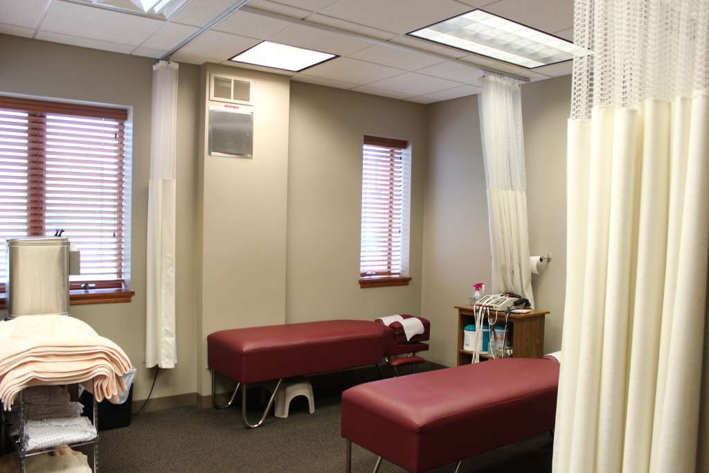 Algonquin Chiropractic Center | 2210 N Huntington Dr, Algonquin, IL 60102, USA | Phone: (847) 854-2000