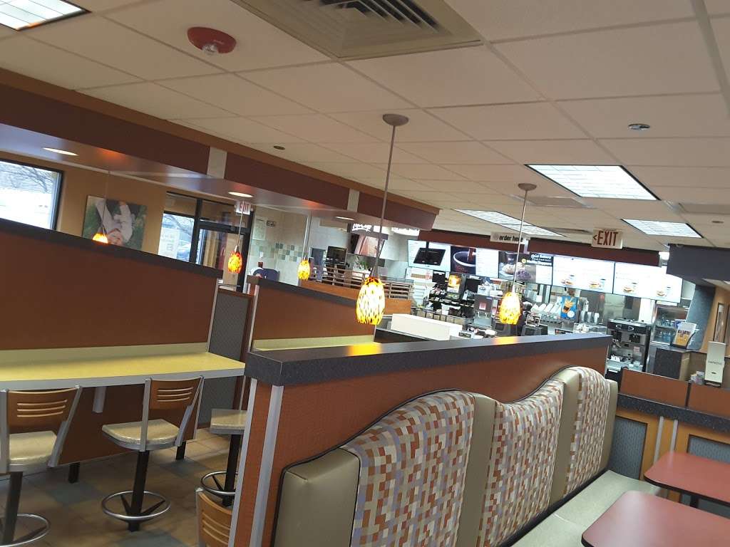 McDonalds | 805 S Broadway, Hicksville, NY 11801, USA | Phone: (516) 932-5380