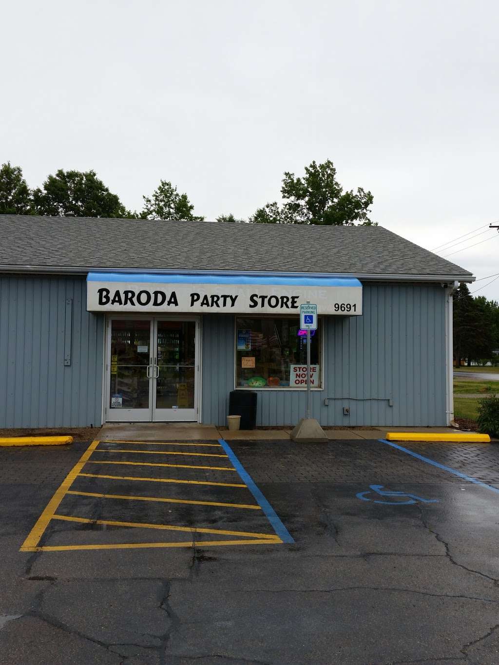 Baroda Party Store | 9691 Cleveland Ave, Baroda, MI 49101, USA | Phone: (269) 466-2000