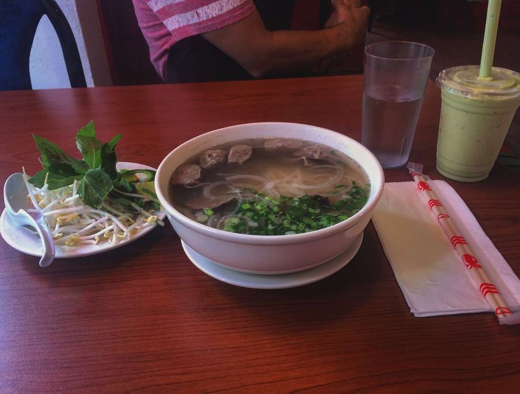 MTQ Phở Restaurant | 113 Chestnut St, Philadelphia, PA 19106, USA | Phone: (215) 309-3633