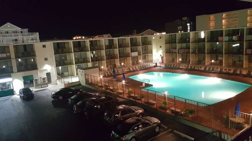 The Beachmark Motel | 7300 Coastal Hwy, Ocean City, MD 21842, USA | Phone: (410) 524-7300