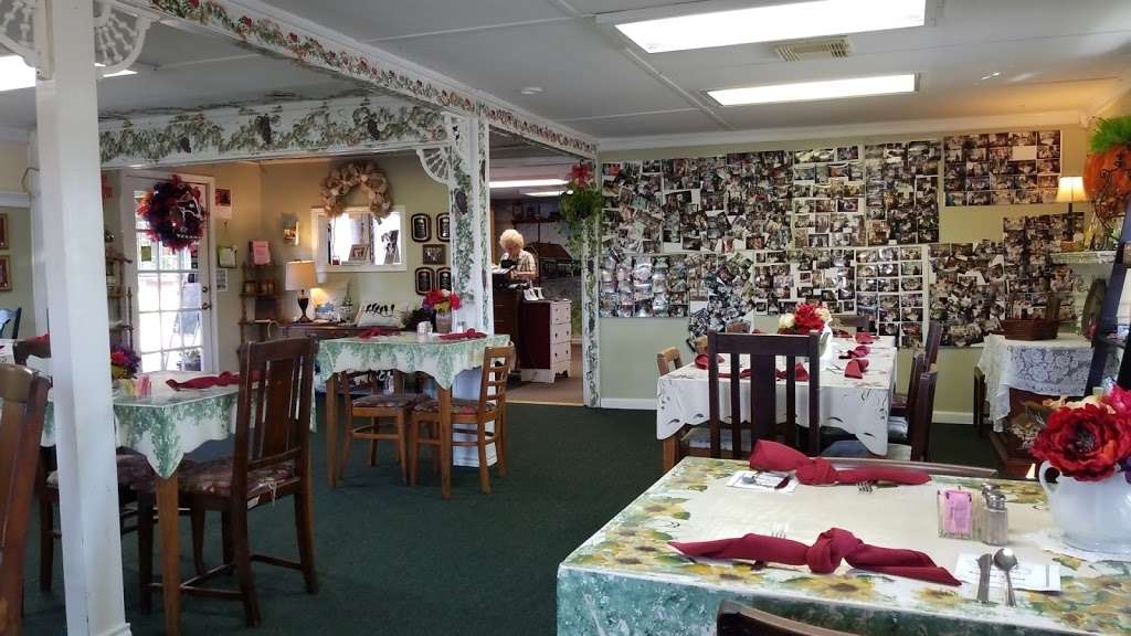 Teapot Depot | 112 Denny St, Highlands, TX 77562, USA | Phone: (281) 426-3670