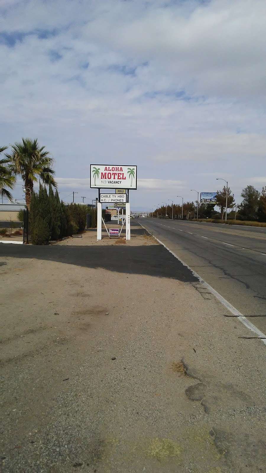 Aloha Motel | 42329 Sierra Hwy, Lancaster, CA 93535, USA | Phone: (661) 942-5936