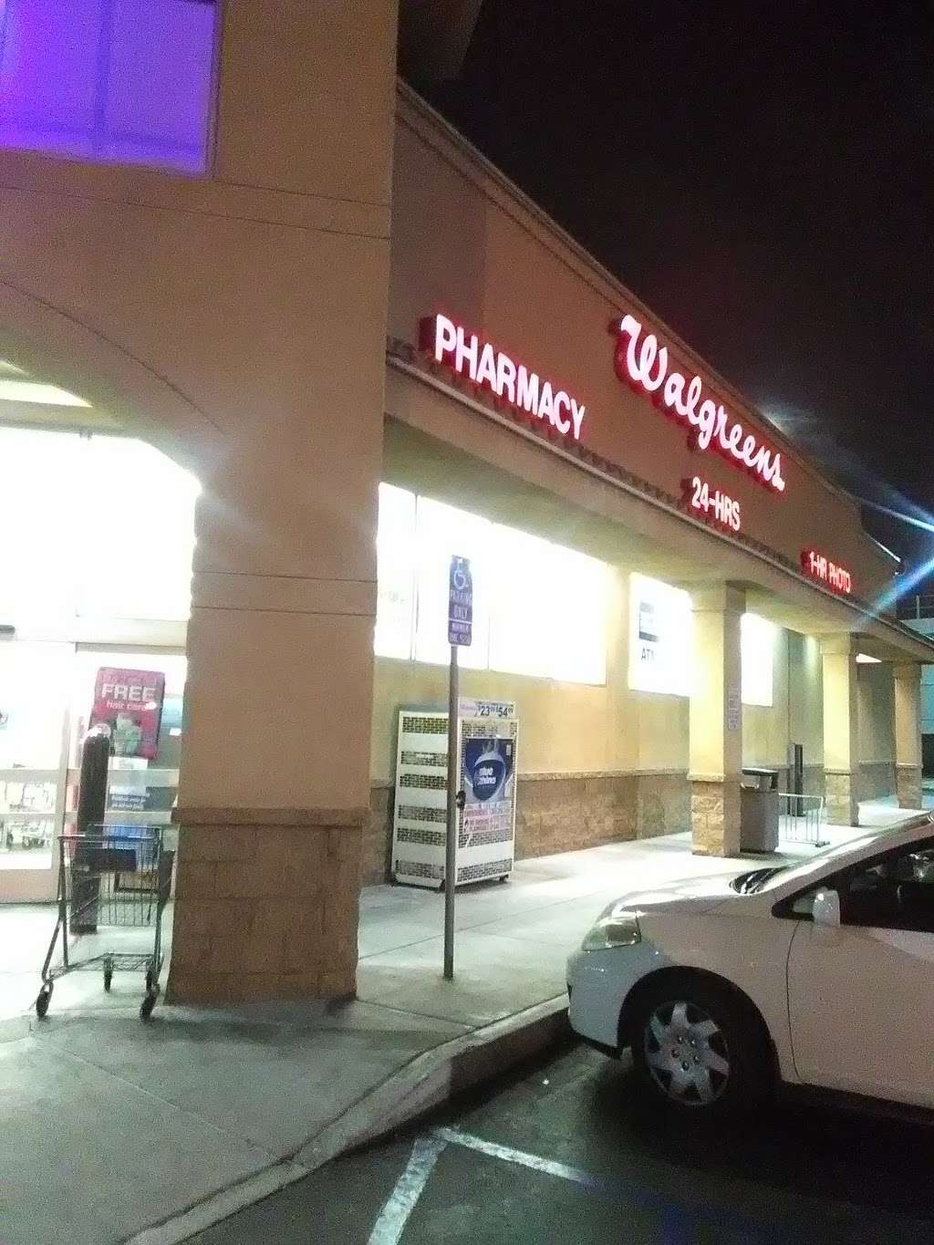 Walgreens | 230 N La Brea Ave, Inglewood, CA 90301, USA | Phone: (310) 671-2471