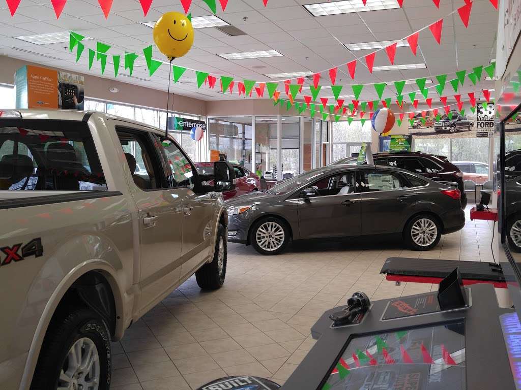 John Amato Ford | 1015 Main St, Mukwonago, WI 53149, USA | Phone: (800) 606-3085