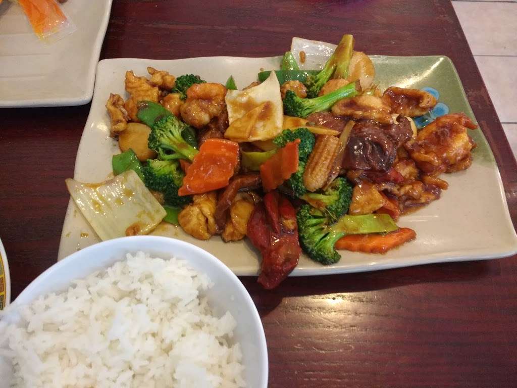 Hunan Heritage | 7869 Heritage Dr, Annandale, VA 22003, USA | Phone: (703) 941-5808