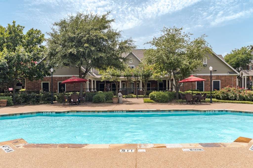 Residence at the Oaks Apartments | 2740 Duncanville Rd, Dallas, TX 75211, USA | Phone: (214) 463-2667