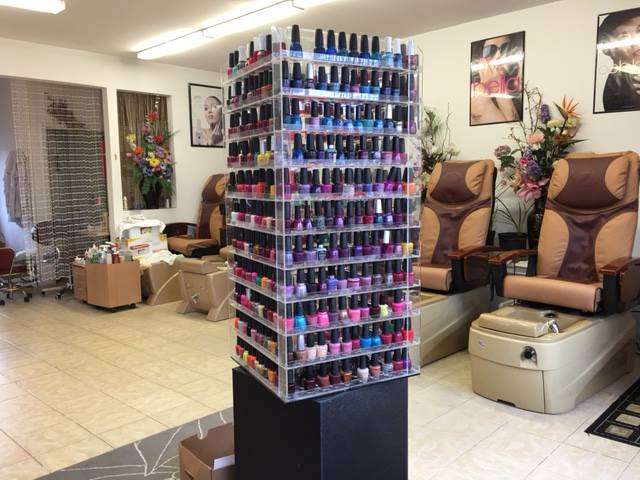 Lisas Wax & Nails | 3243 Columbia Ave, Lancaster, PA 17603, USA | Phone: (717) 392-1288