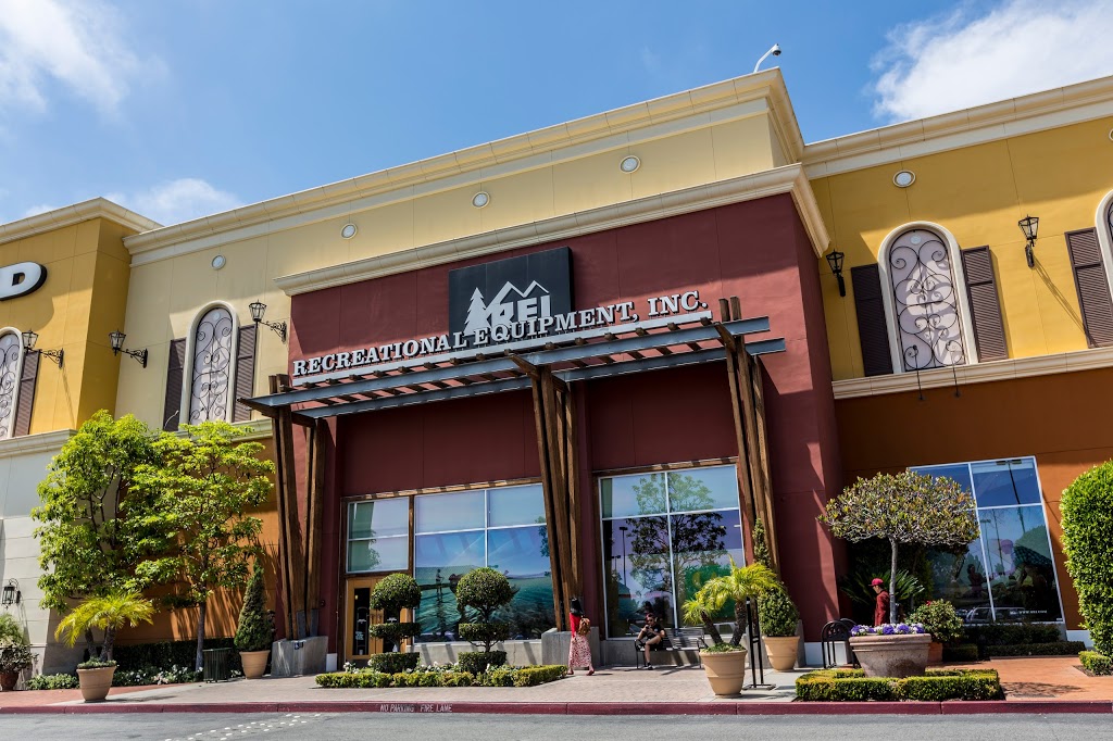 REI | 7777 Edinger Ave Ste 138, Huntington Beach, CA 92647, USA | Phone: (714) 379-1938