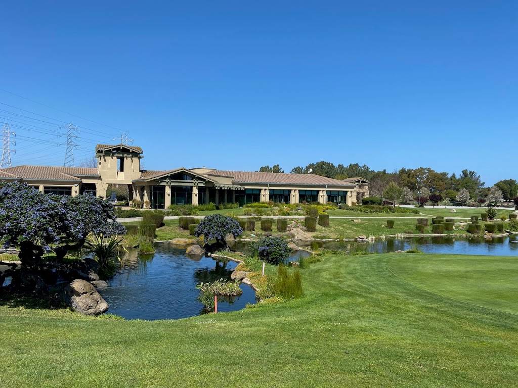 Par 3 at Poplar Creek | 1700 Coyote Point Dr, San Mateo, CA 94401, USA | Phone: (650) 522-7525