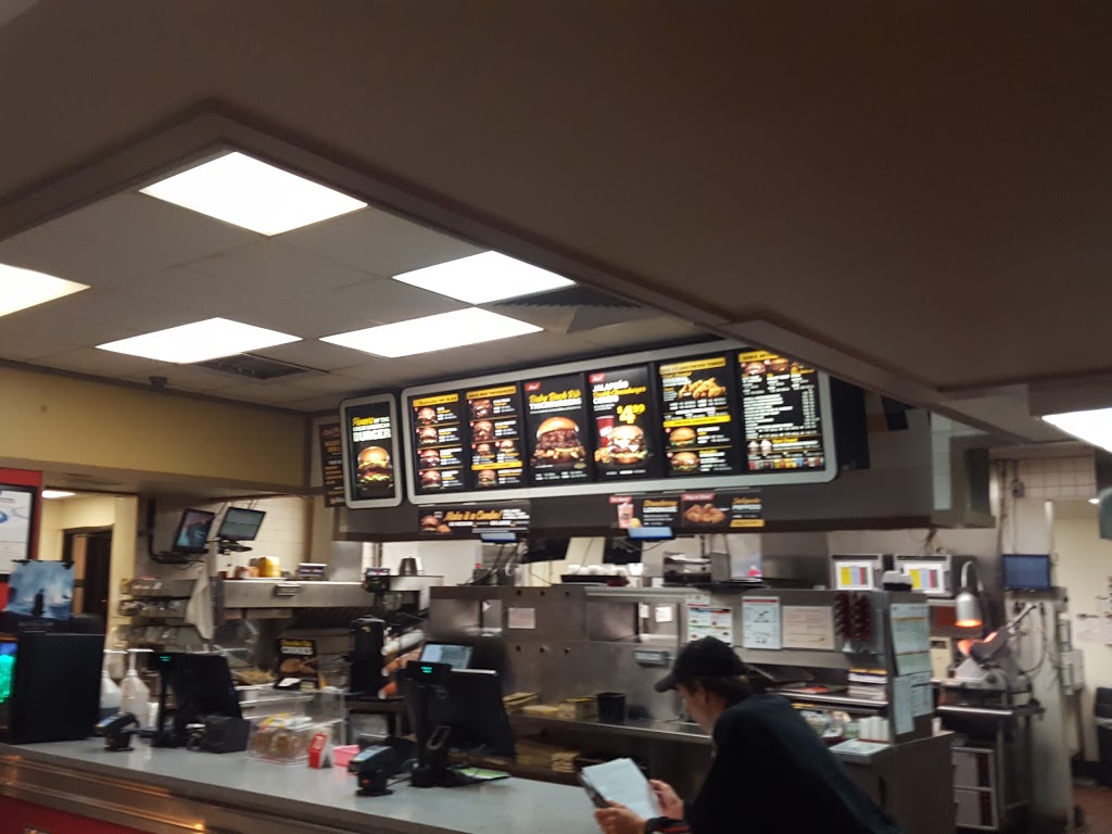 Hardees | 646 Main St, McSherrystown, PA 17344, USA | Phone: (717) 632-7810