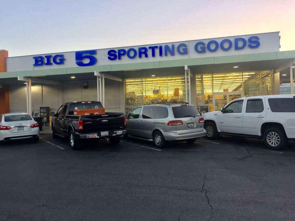 Big 5 Sporting Goods - Sunnyvale | 721 Sunnyvale Saratoga Rd, Sunnyvale, CA 94087, USA | Phone: (408) 732-4280