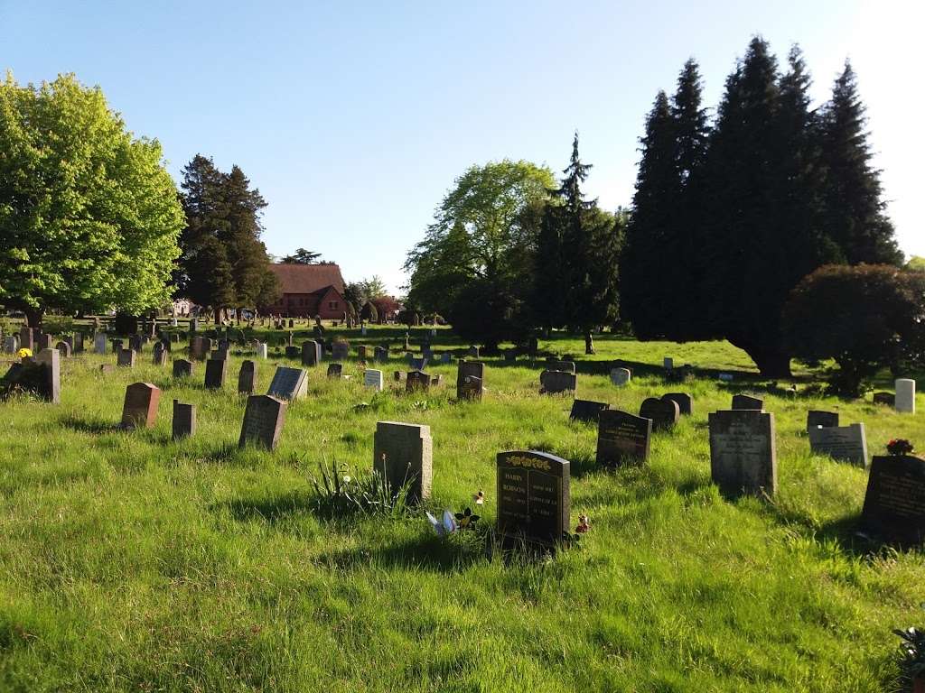 London Road Cemetery | 5 London Rd, Brentwood CM14 4QW, UK | Phone: 01277 312500