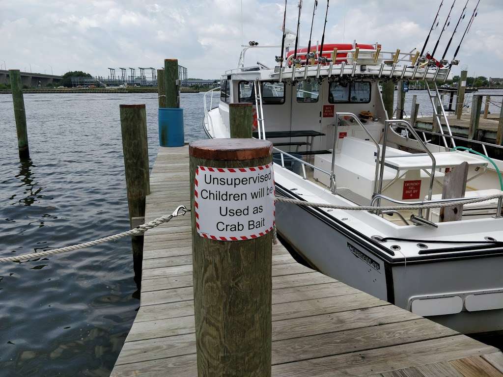 Kent Narrows Public Boat Ramp | 100 Piney Narrows Rd, Chester, MD 21619, USA