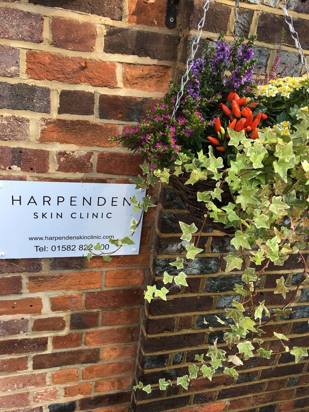 Harpenden Skin Clinic | The Coach House, Pipers Ln, Harpenden AL5 1AJ, UK | Phone: 01582 822000