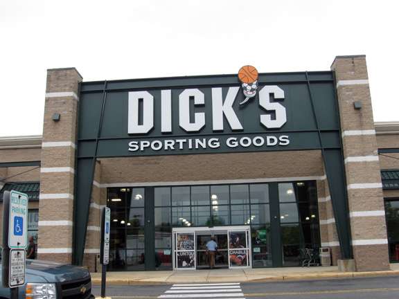 DICKS Sporting Goods | 2703 County Rd 541 #4, Burlington, NJ 08016, USA | Phone: (609) 747-0400