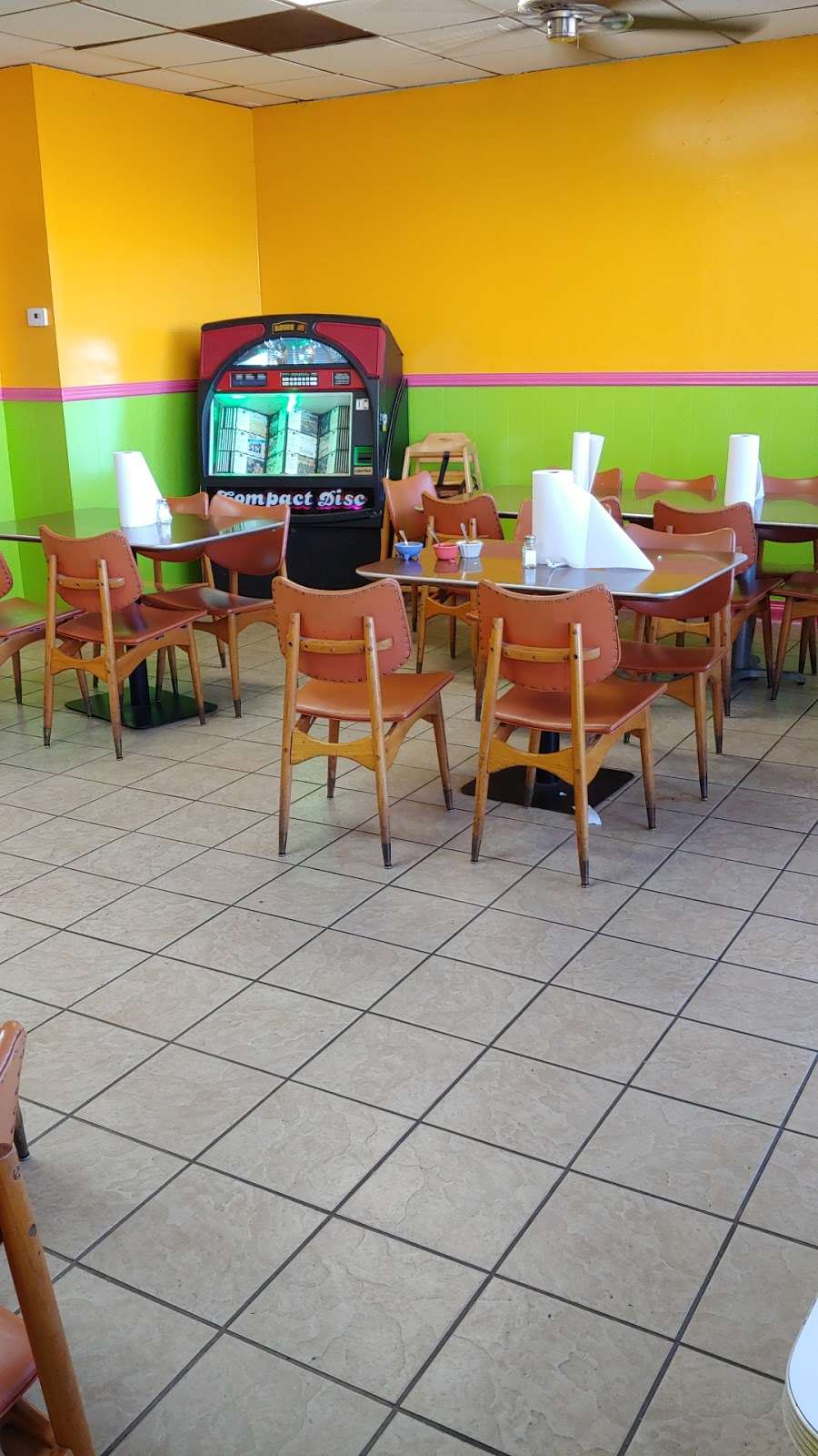 Restaurant Caminos De Michoacan | 716 Murphy Rd, Stafford, TX 77477, USA | Phone: (832) 539-6441