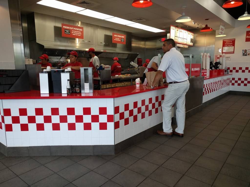 Five Guys | 12413 Tennessee Plaza, Midlothian, VA 23112, USA | Phone: (804) 763-6002