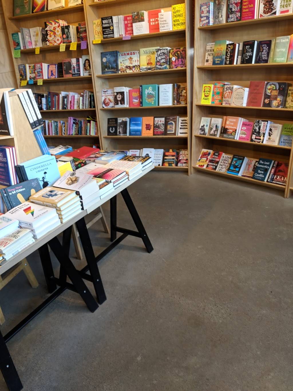 Moon Palace Books | 3032 Minnehaha Ave, Minneapolis, MN 55406, USA | Phone: (612) 454-0455