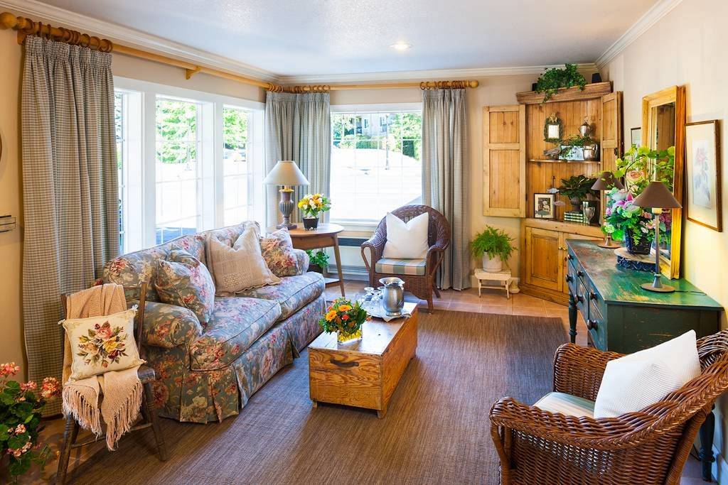 The Hampton & The Ashley Inn Assisted Living & Memory Care Commu | 1617 SE Talton Ave, Vancouver, WA 98683, USA | Phone: (360) 719-1465