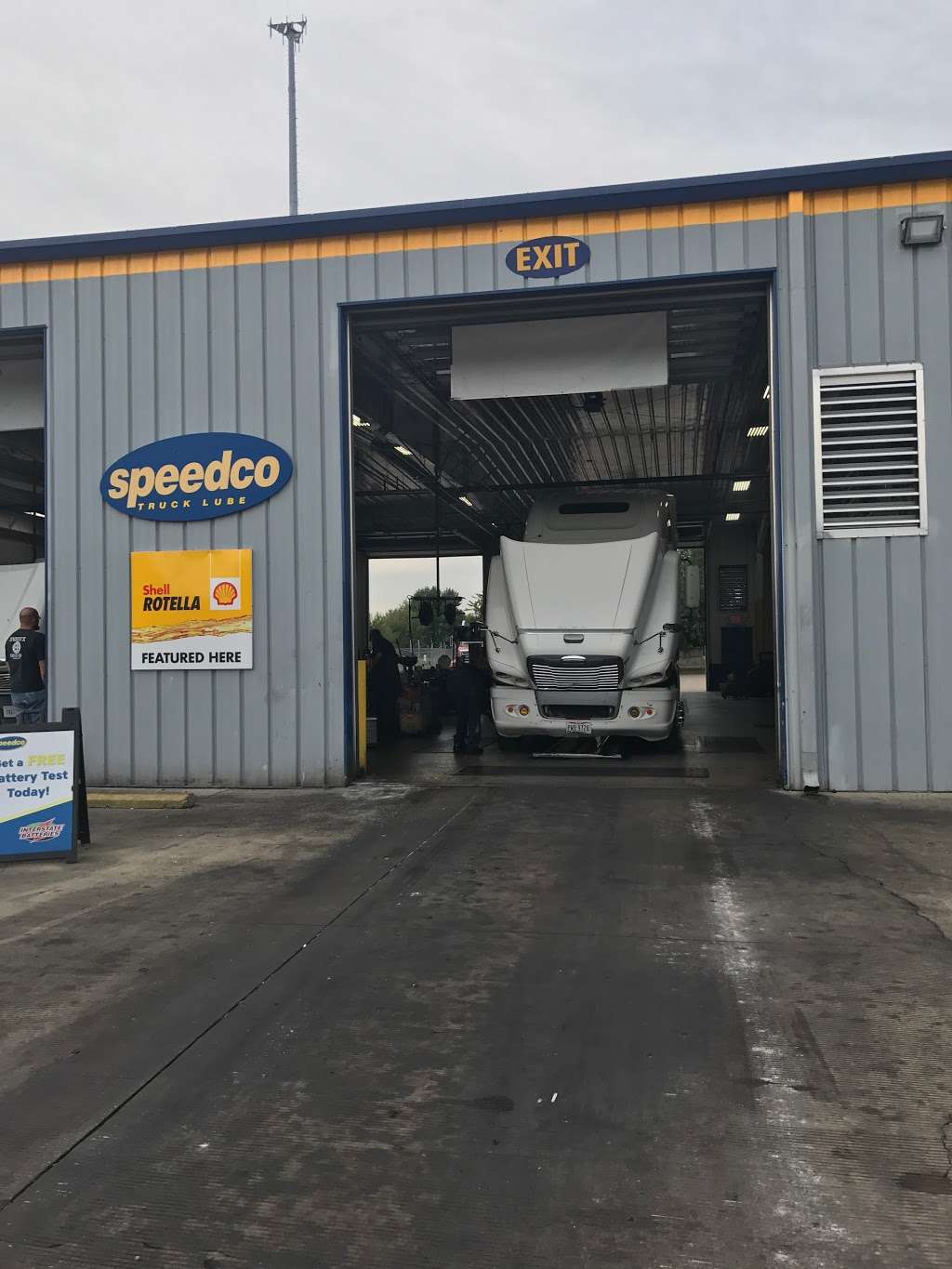 Speedco Truck Lube and Tires | 5191 Harding Ln, Indianapolis, IN 46217, USA | Phone: (317) 791-0733