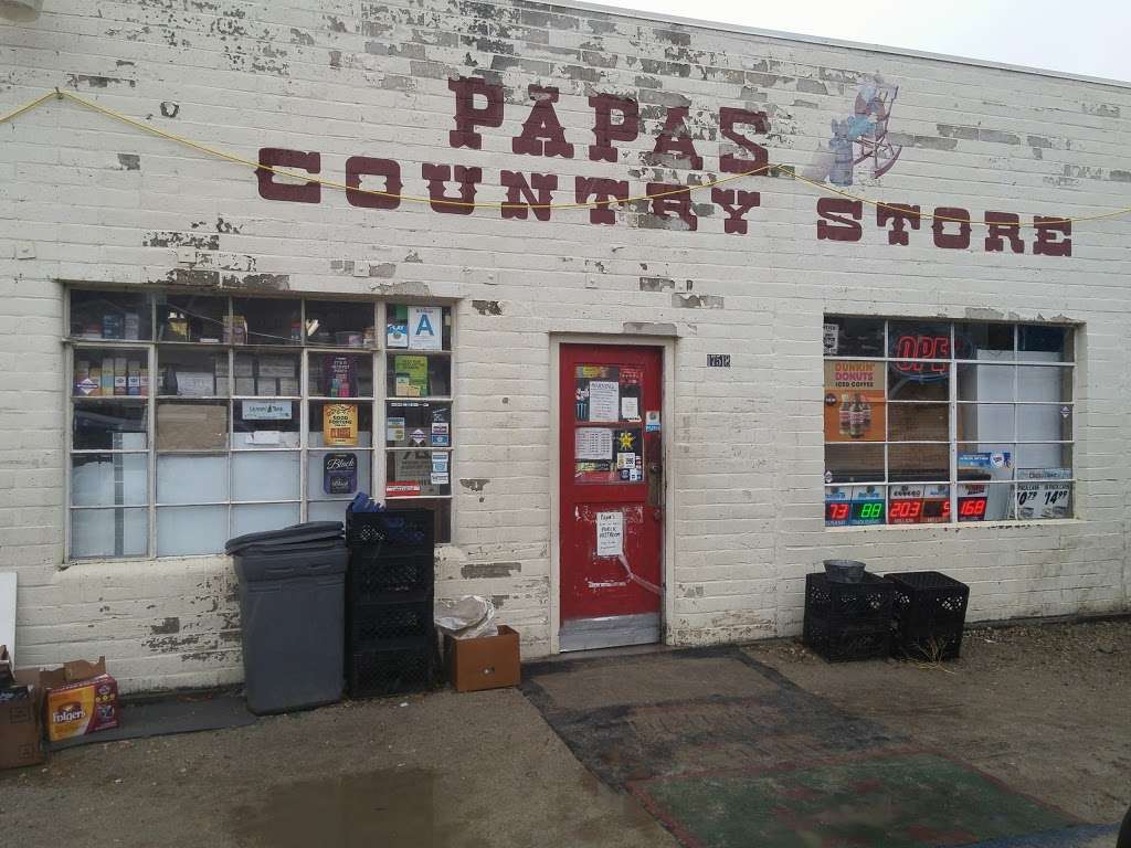 Papas Country Store | 17518 Elizabeth Lake Rd, Lake Hughes, CA 93532, USA | Phone: (661) 724-1634