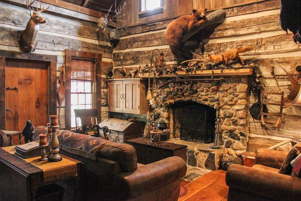 Stone Cabin Inn | 1765 W Blubaugh Ave, Thorntown, IN 46071, USA | Phone: (765) 325-2418