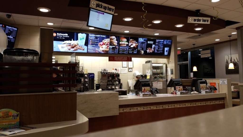 McDonalds | 430 N Queen St, Littlestown, PA 17340, USA | Phone: (717) 359-8946