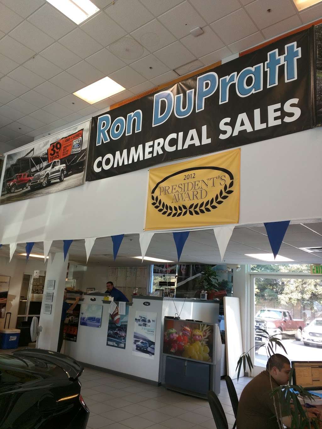 Ron DuPratt Ford Sales Department | 1760 N Lincoln St, Dixon, CA 95620, USA | Phone: (707) 678-5555